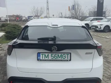 MG MG4 EV Explore Electric 49 kWh 170 CP AT RWD