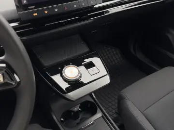 MG MG4 EV Explore Electric 49 kWh 170 CP AT RWD