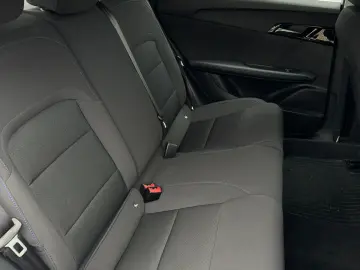 MG MG4 EV Explore Electric 49 kWh 170 CP AT RWD