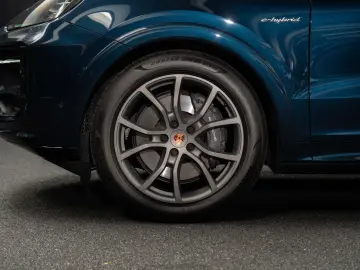 PORSCHE Cayenne E-Hybrid