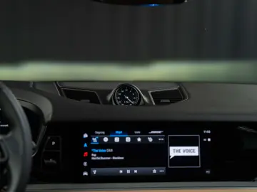 PORSCHE Cayenne E-Hybrid