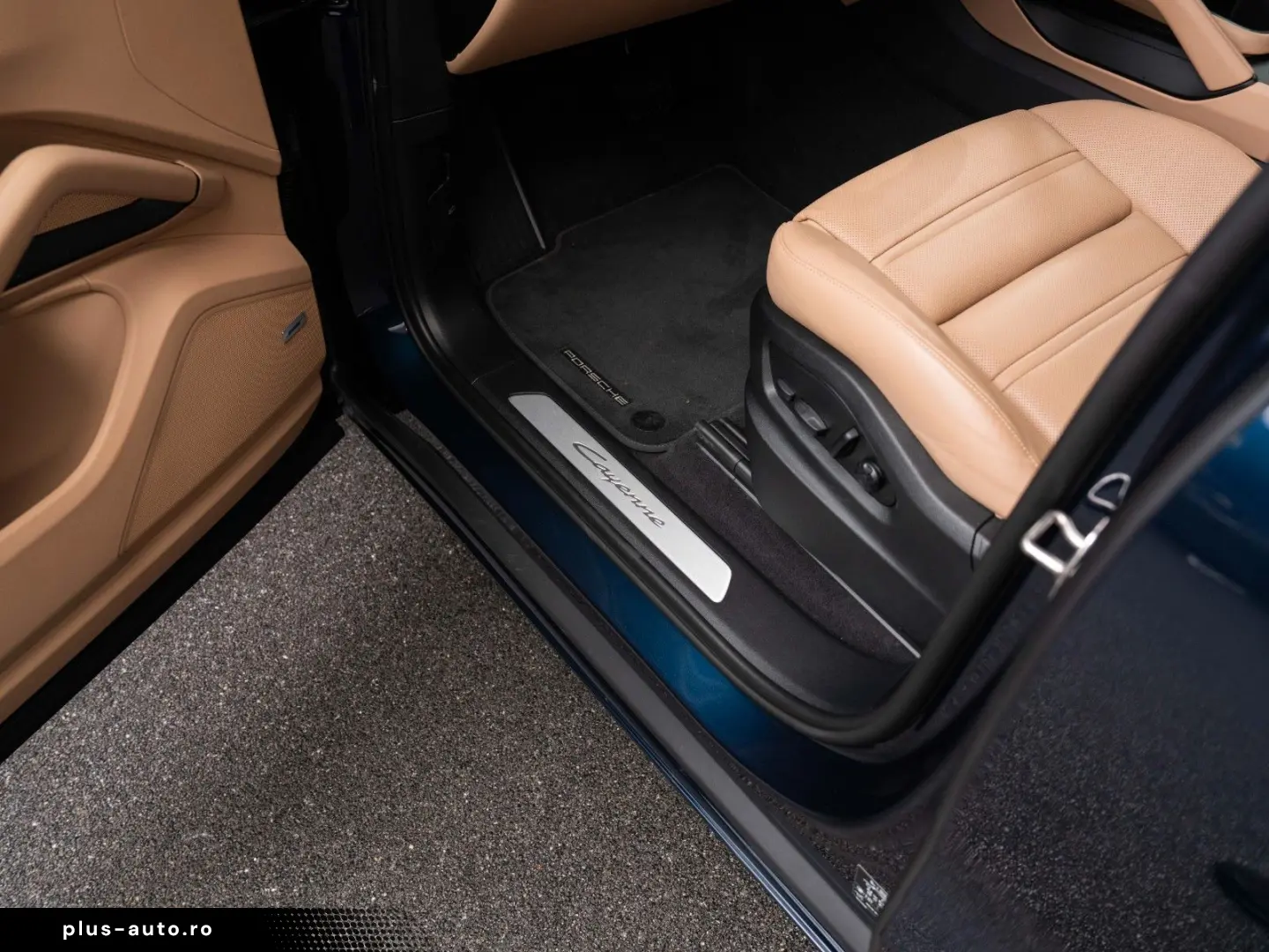 PORSCHE Cayenne E-Hybrid