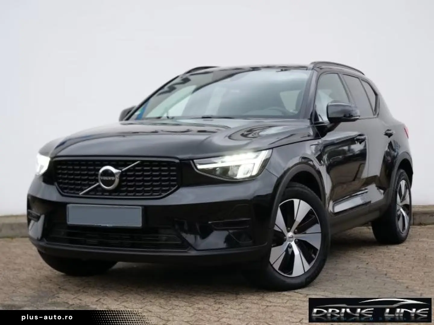 Volvo XC40 T4 Recharge Plus Dark