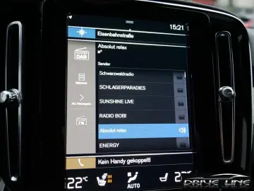 Volvo XC40 T4 Recharge Plus Dark