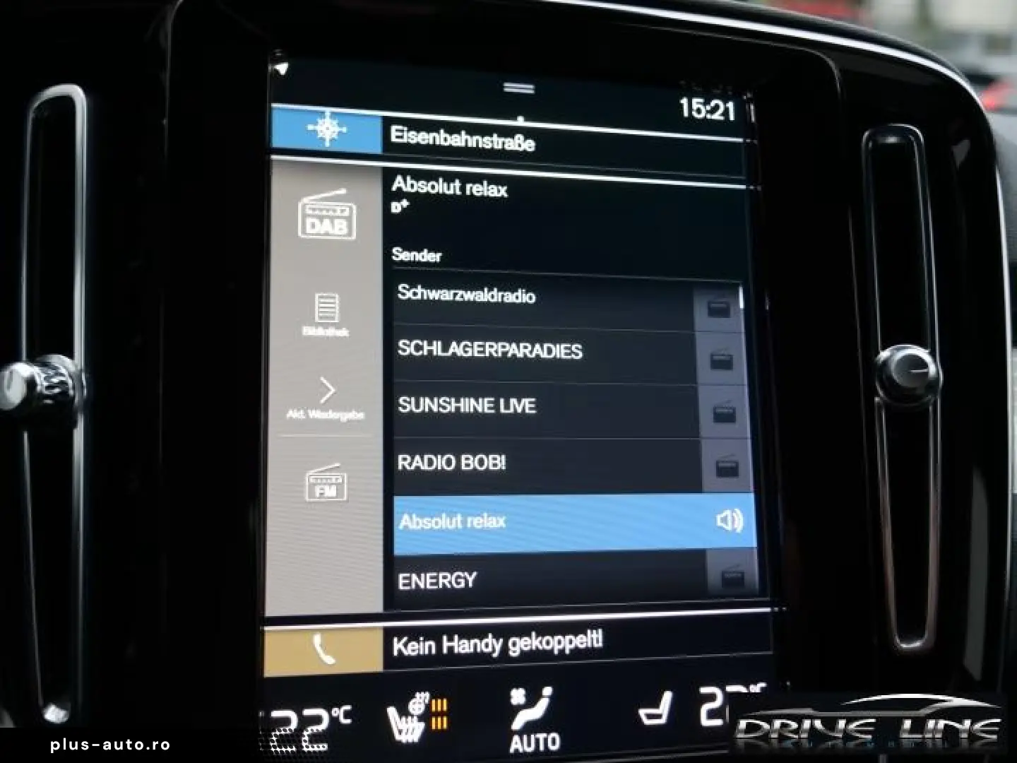 Volvo XC40 T4 Recharge Plus Dark