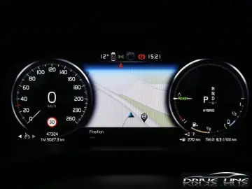 Volvo XC40 T4 Recharge Plus Dark