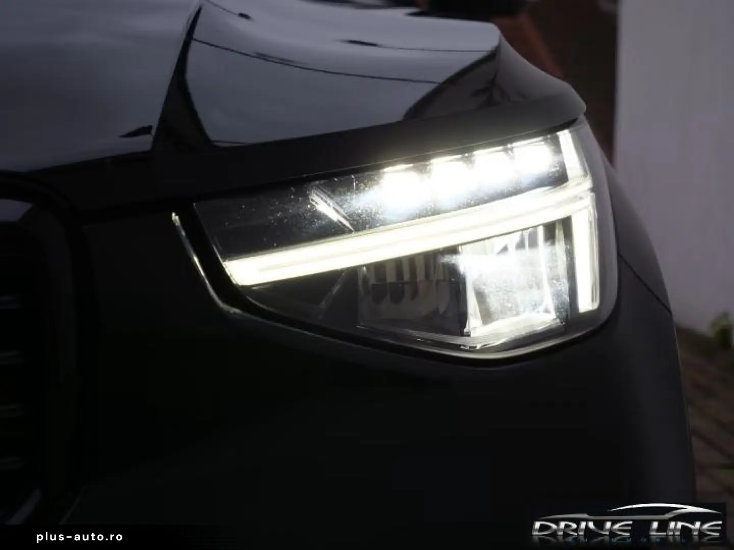 Volvo XC40 T4 Recharge Plus Dark