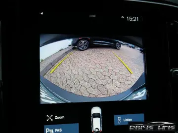 Volvo XC40 T4 Recharge Plus Dark