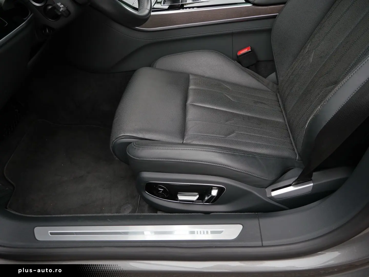 AUDI A8 60 TFSIe Rear-Seat-Ent B&O Pano HuD Matrix AC