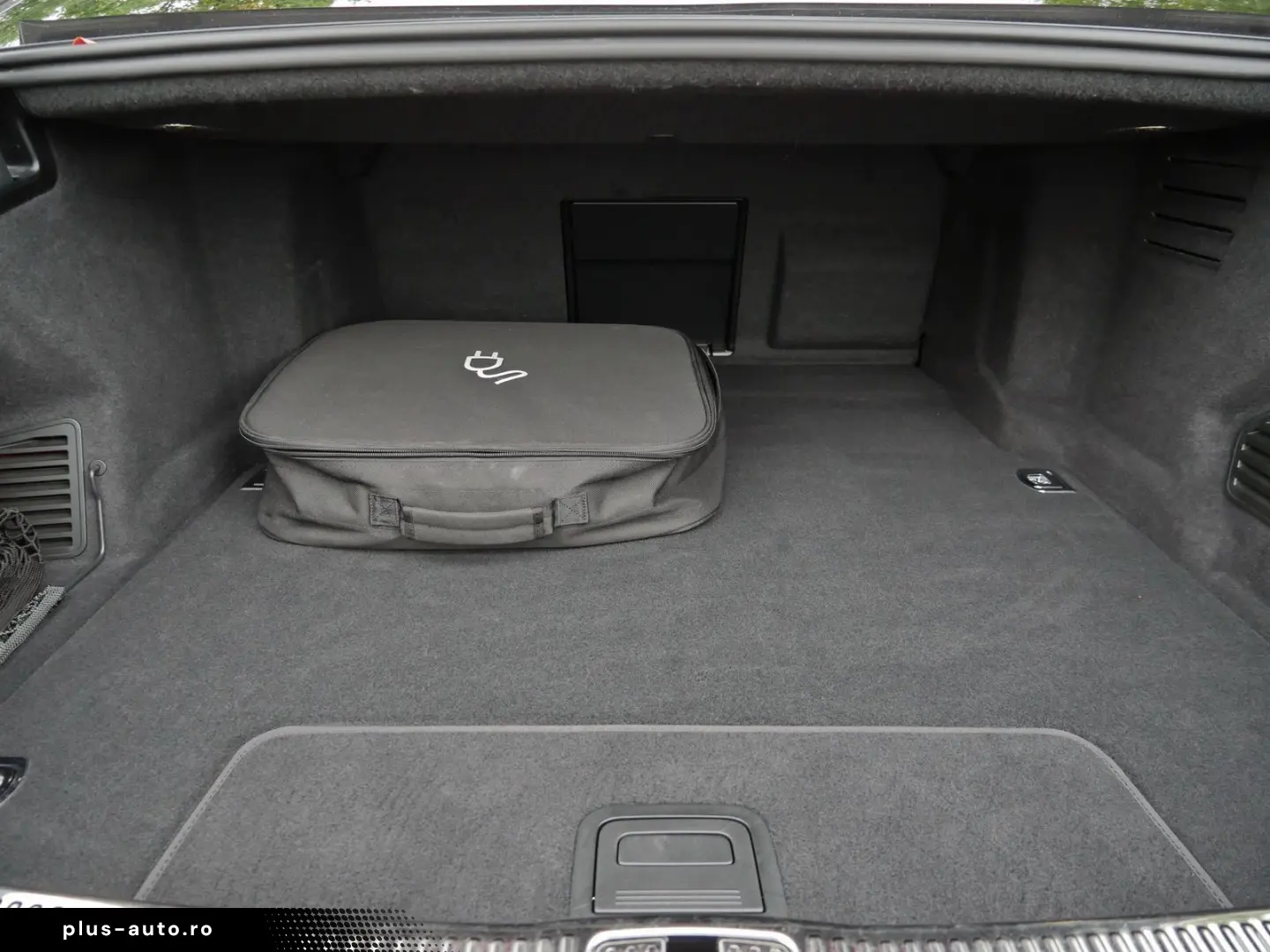 AUDI A8 60 TFSIe Rear-Seat-Ent B&O Pano HuD Matrix AC