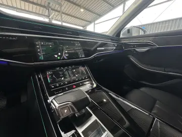 AUDI A8 60 TFSI e quattro B&O HuD Pano Laser