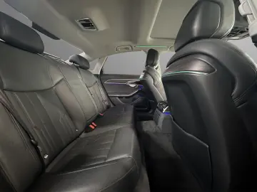 AUDI A8 60 TFSI e quattro B&O HuD Pano Laser