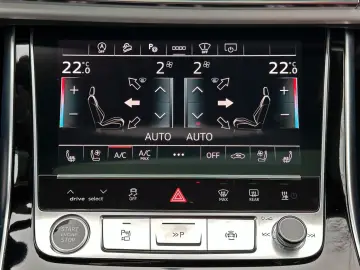 AUDI Q8 55TFSI qu S LINE PANO STANDHZ AHK MATRIX B&O