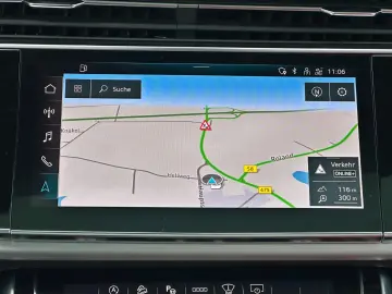 AUDI Q8 55TFSI qu S LINE PANO STANDHZ AHK MATRIX B&O