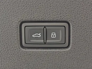 AUDI Q8 55TFSI qu S LINE PANO STANDHZ AHK MATRIX B&O