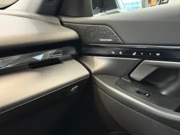 BMW 550xe lim ACC 360  H K KZU Memory HUD DrAss.Prof