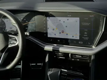 VW Touareg R eHybrid V6 AHK Pano HuD LED Massage