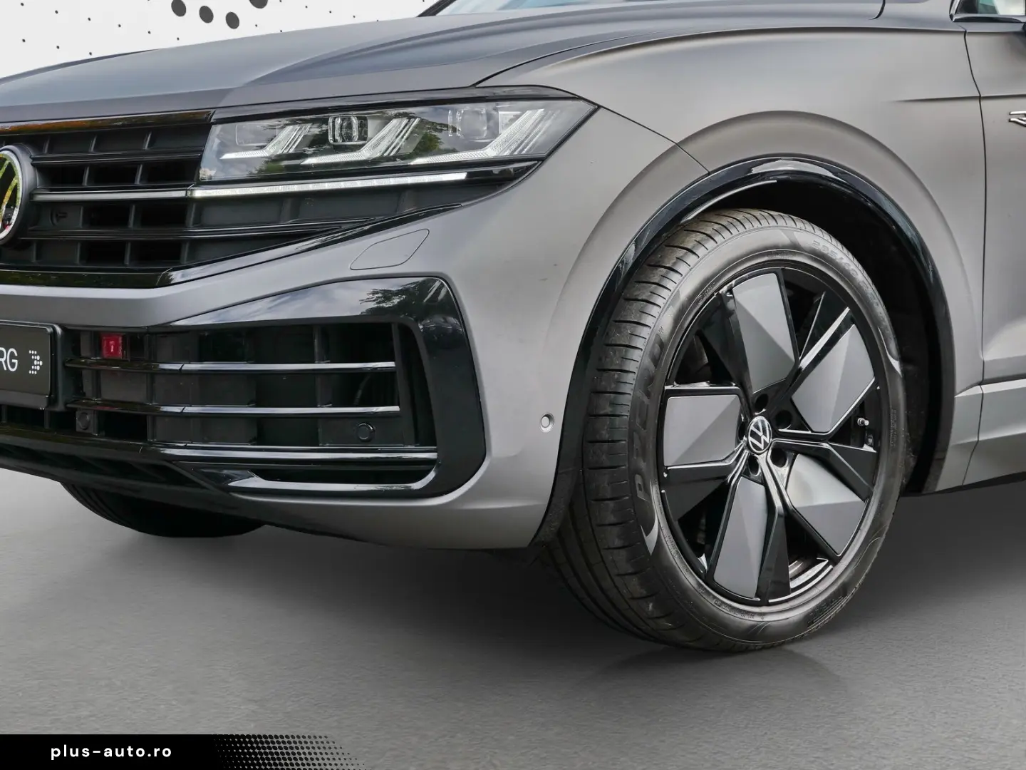 VW Touareg R eHybrid V6 AHK Pano HuD LED Massage