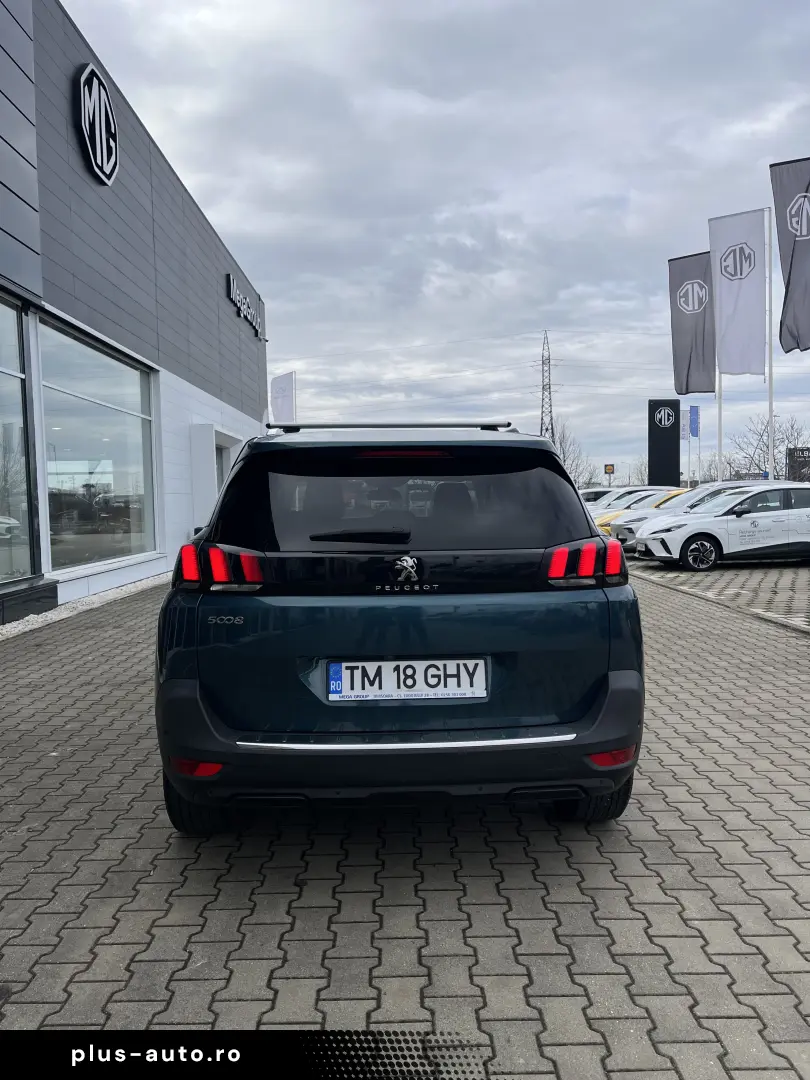 PEUGEOT 5008 SUV ALLURE 1.5 BLUEHDI FAP STT 130 CP