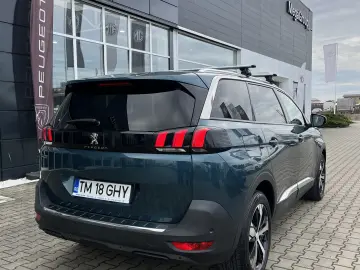 PEUGEOT 5008 SUV ALLURE 1.5 BLUEHDI FAP STT 130 CP