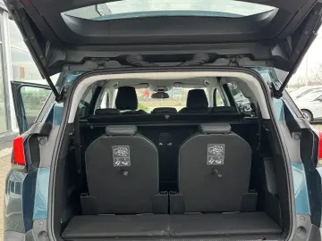 PEUGEOT 5008 SUV ALLURE 1.5 BLUEHDI FAP STT 130 CP