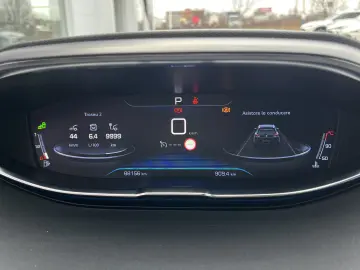 PEUGEOT 5008 SUV ALLURE 1.5 BLUEHDI FAP STT 130 CP