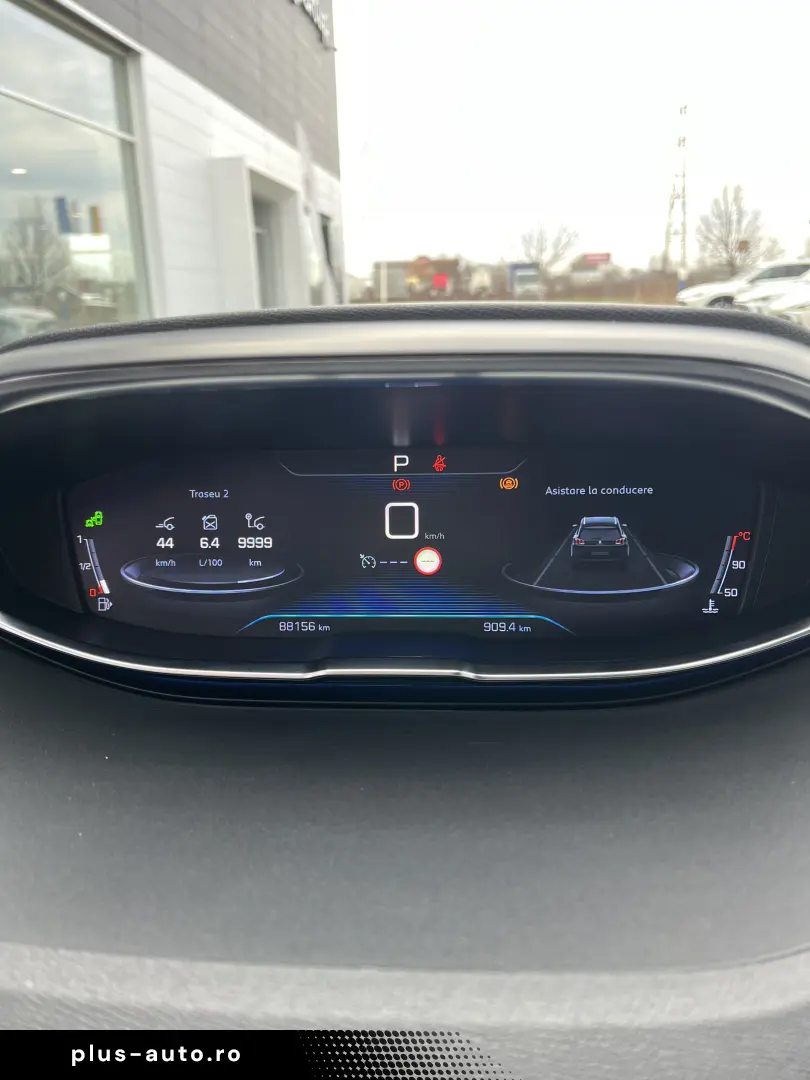 PEUGEOT 5008 SUV ALLURE 1.5 BLUEHDI FAP STT 130 CP