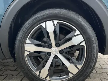 PEUGEOT 5008 SUV ALLURE 1.5 BLUEHDI FAP STT 130 CP