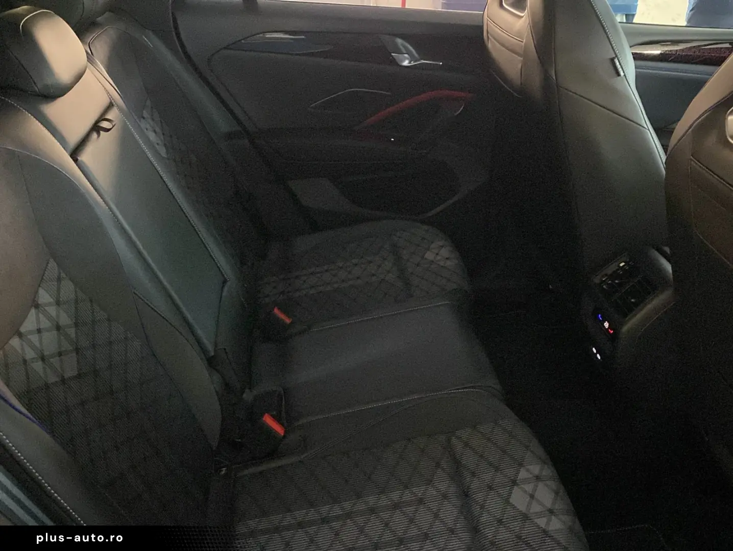 VW Tiguan 1.5 eTSI 110 kW R-Line BlackStylel H&K