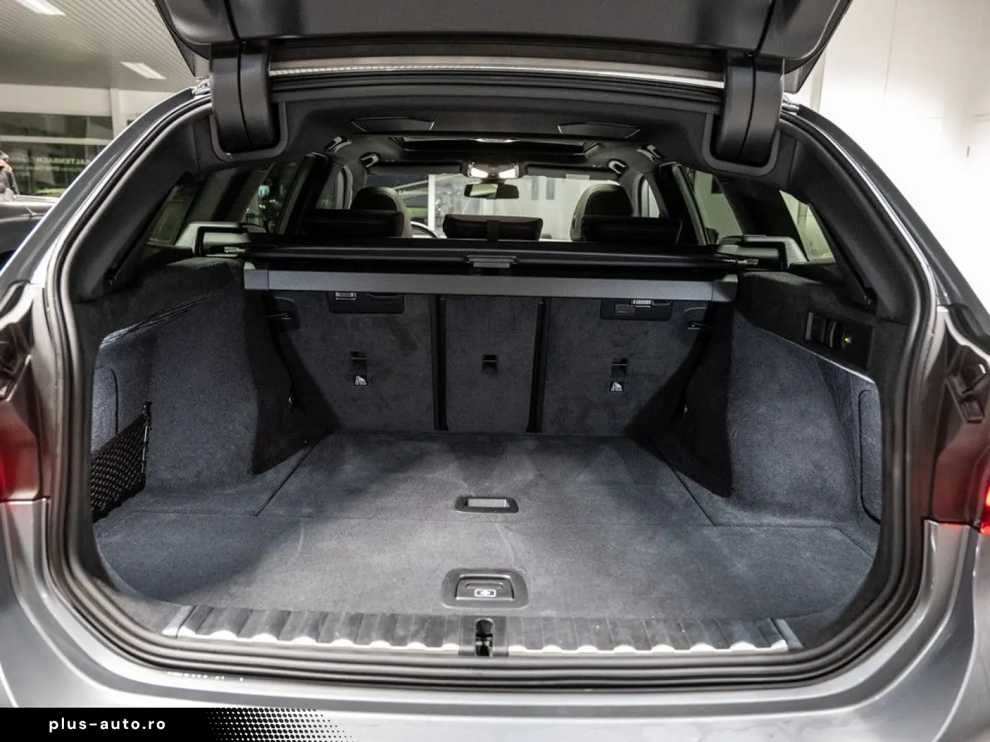 BMW M340d Touring xDrive PANO AHK LED HUD NAVI H K