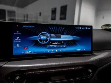 BMW M340d Touring xDrive PANO AHK LED HUD NAVI H K