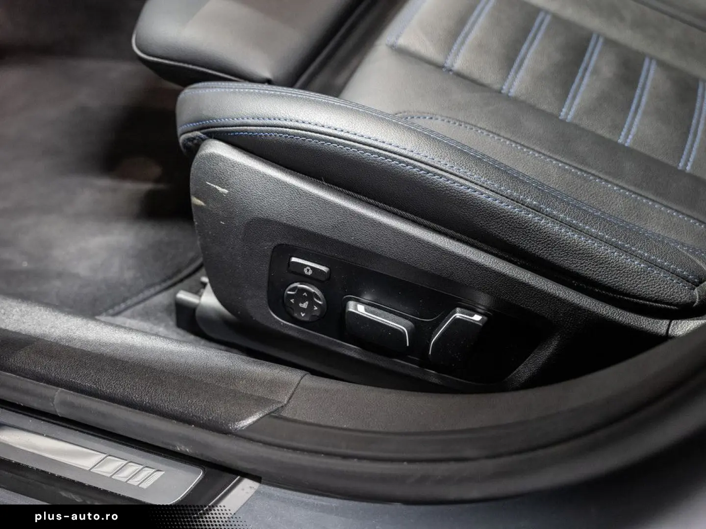 BMW M340d Touring xDrive PANO AHK LED HUD NAVI H K