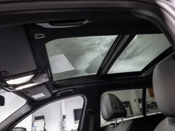 BMW M340d Touring xDrive PANO AHK LED HUD NAVI H K