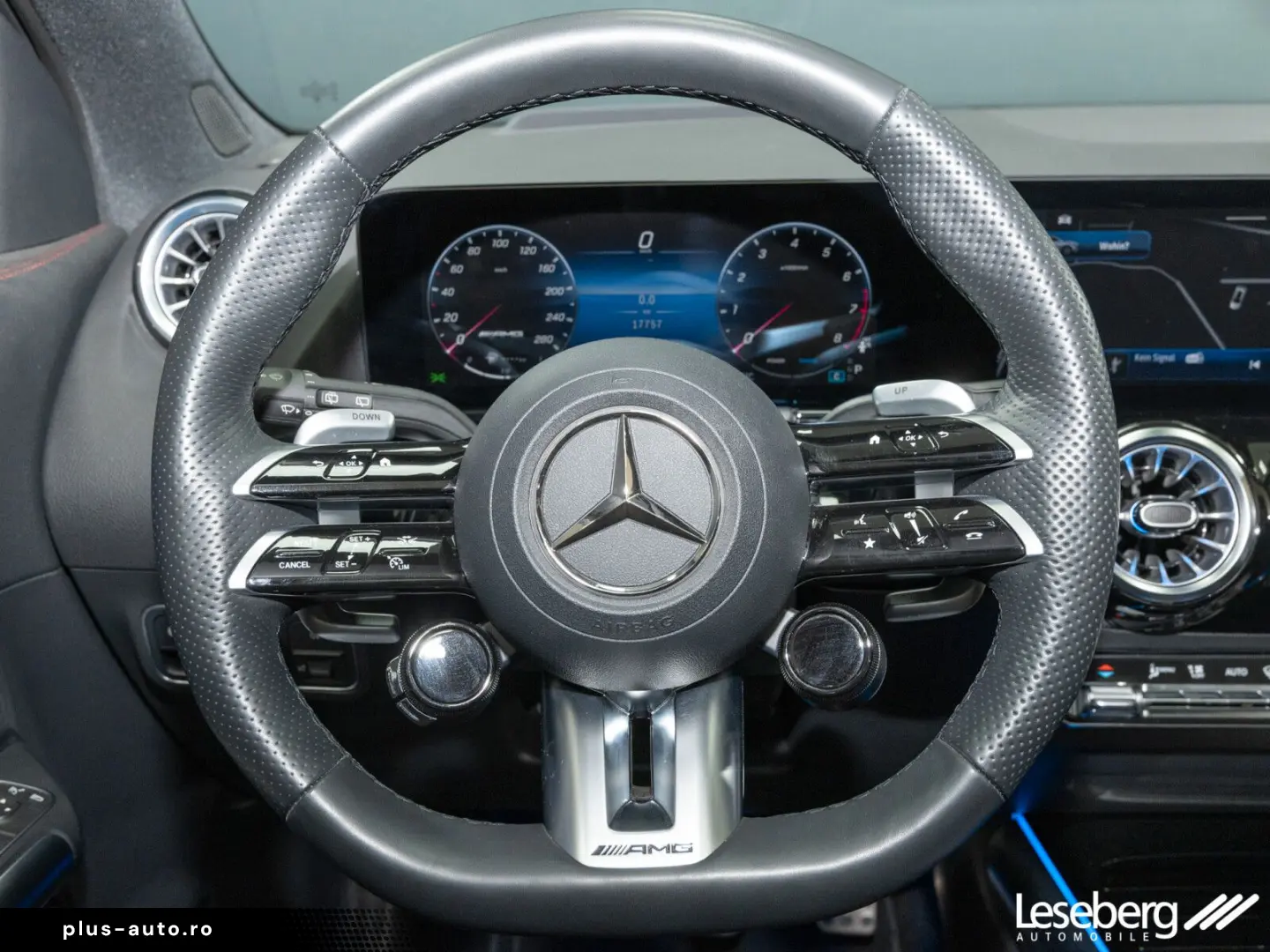 MERCEDES-BENZ AMG GLA 35 4M Multibeam Pano Distron. &hellip;