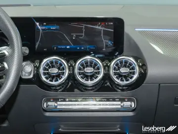 MERCEDES-BENZ AMG GLA 35 4M Multibeam Pano Distron. &hellip;