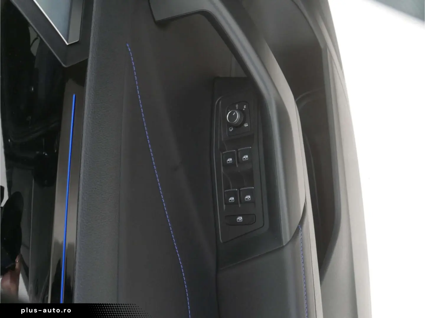 VW T-Roc 2.0 TSI 4Mot. R DSG AKRA AHK Matrix NAV SH