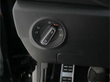 VW T-Roc 2.0 TSI 4Mot. R DSG AKRA AHK Matrix NAV SH