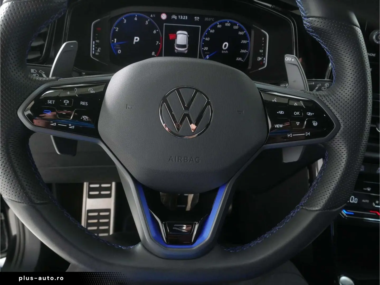 VW T-Roc 2.0 TSI 4Mot. R DSG AKRA AHK Matrix NAV SH