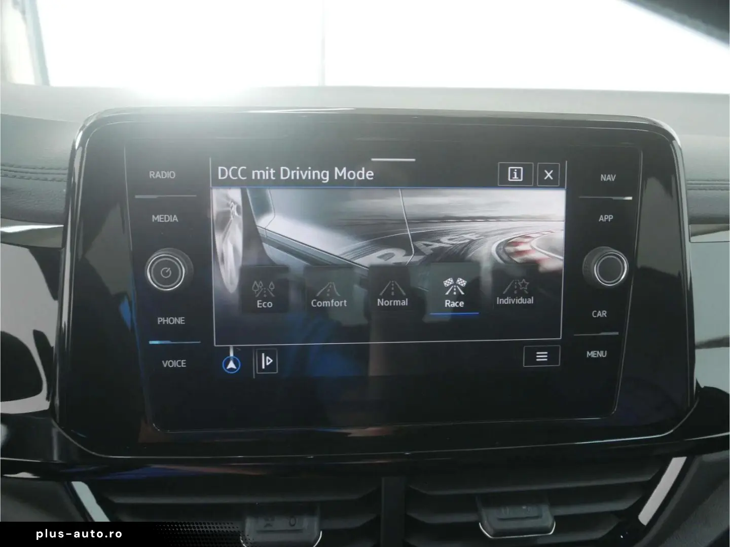 VW T-Roc 2.0 TSI 4Mot. R DSG AKRA AHK Matrix NAV SH