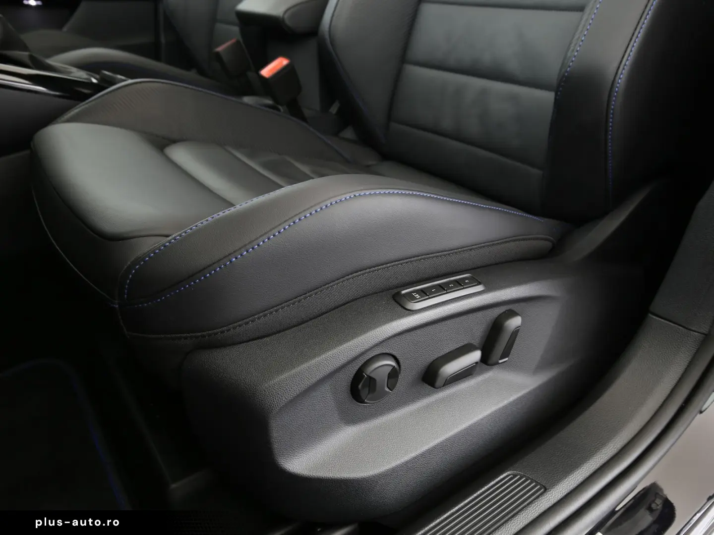 VW T-Roc R 2.0TSI 300PS 4M Akrapovic Black Style Le