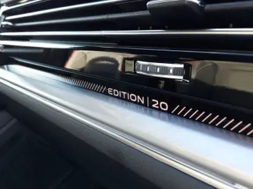 VW Touareg 3.0TDI 4M  Edition 20  AHK PANO STANDHZG