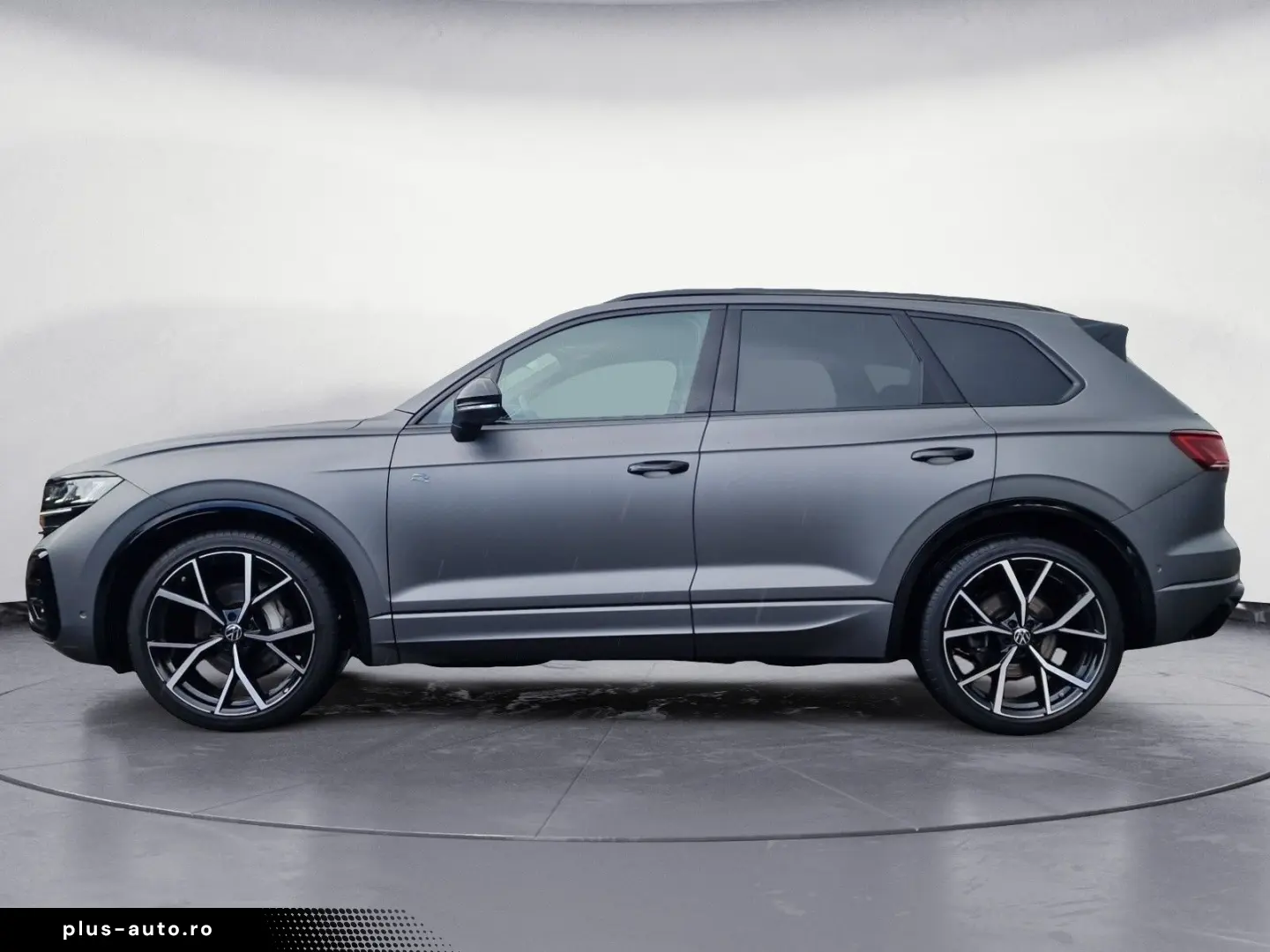 VW Touareg 3.0 TDI R-Line AHK Matrix Nachtsicht Pan