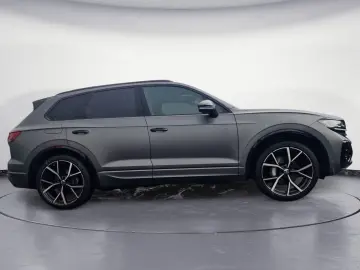VW Touareg 3.0 TDI R-Line AHK Matrix Nachtsicht Pan