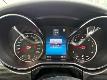 Mercedes-Benz V 220 AVANTGARDE 4MATIC