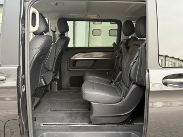 Mercedes-Benz V 220 AVANTGARDE 4MATIC