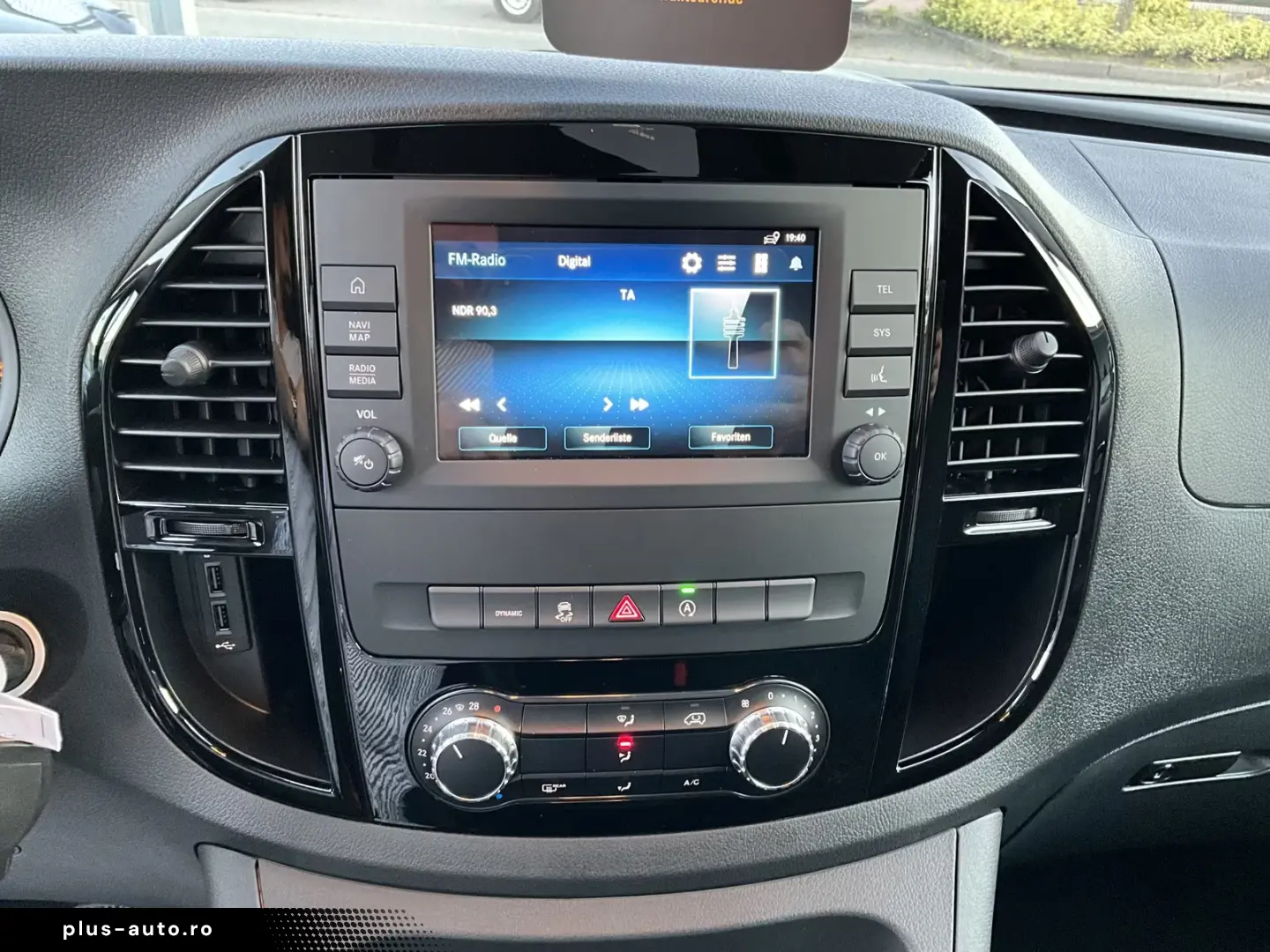 Mercedes-Benz V 250 VanTourer Urban Camper