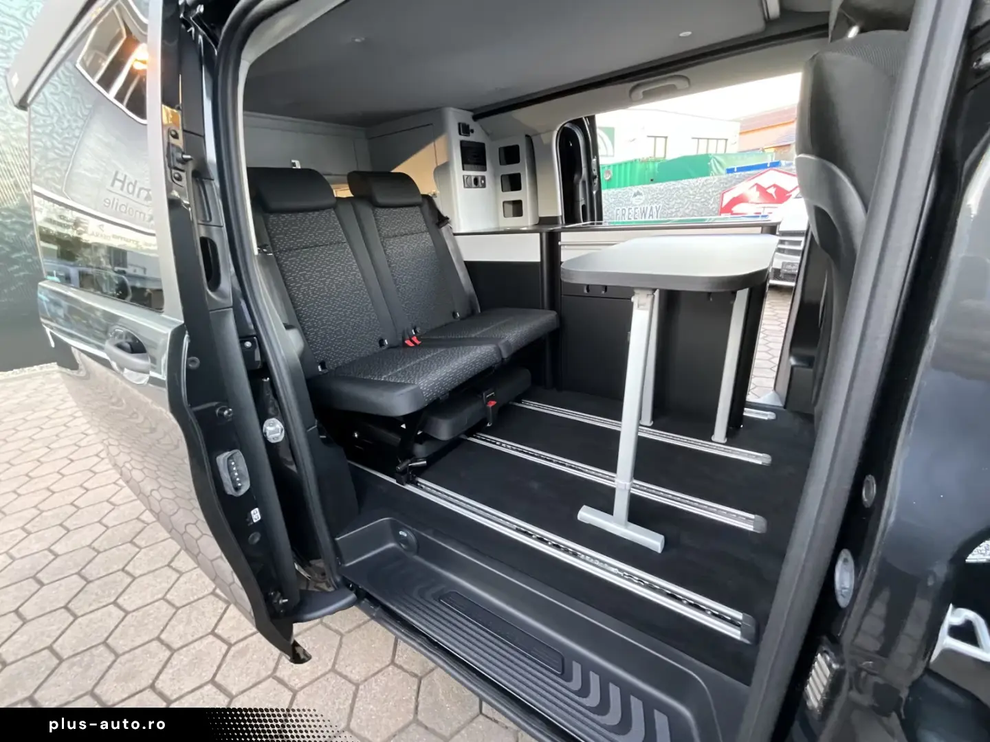 Mercedes-Benz V 250 VanTourer Urban Camper