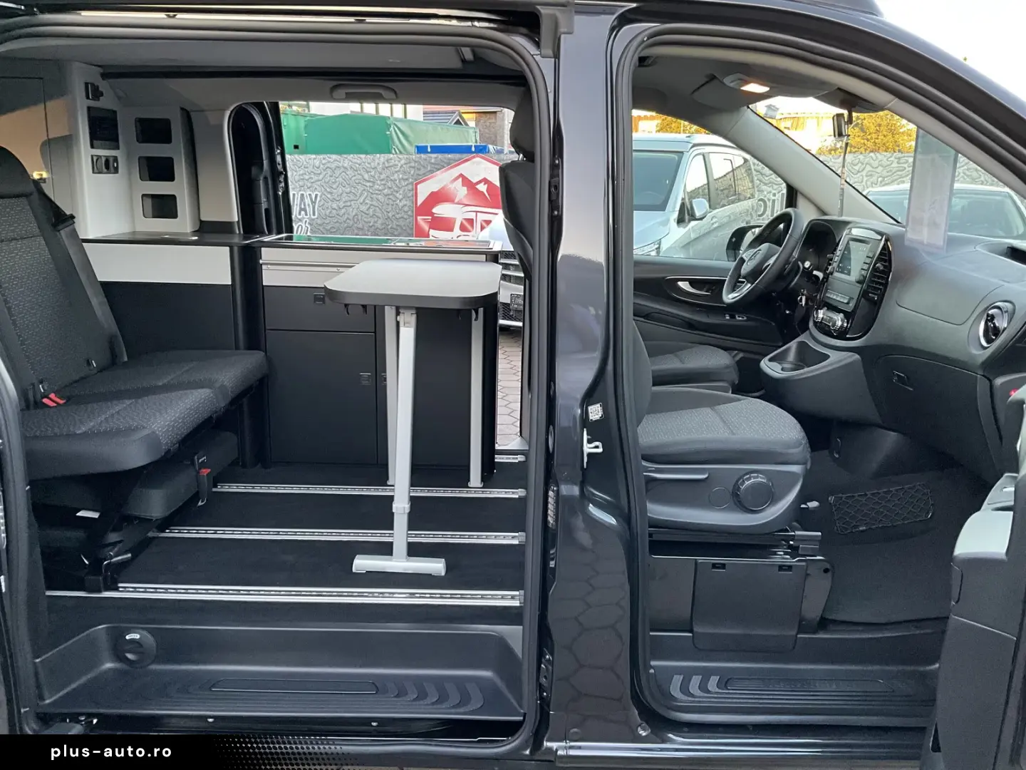 Mercedes-Benz V 250 VanTourer Urban Camper