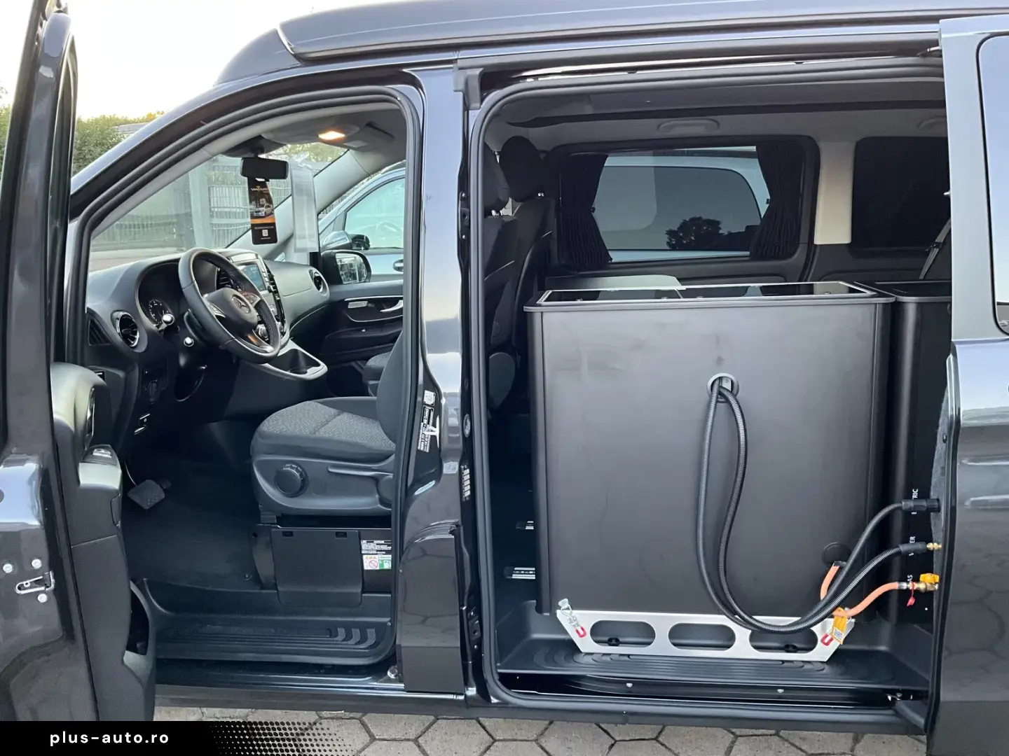 Mercedes-Benz V 250 VanTourer Urban Camper