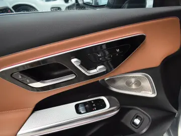 MERCEDES-BENZ CLE 220 d COUPE Avantgarde HEAD-UP PANO KAMERA